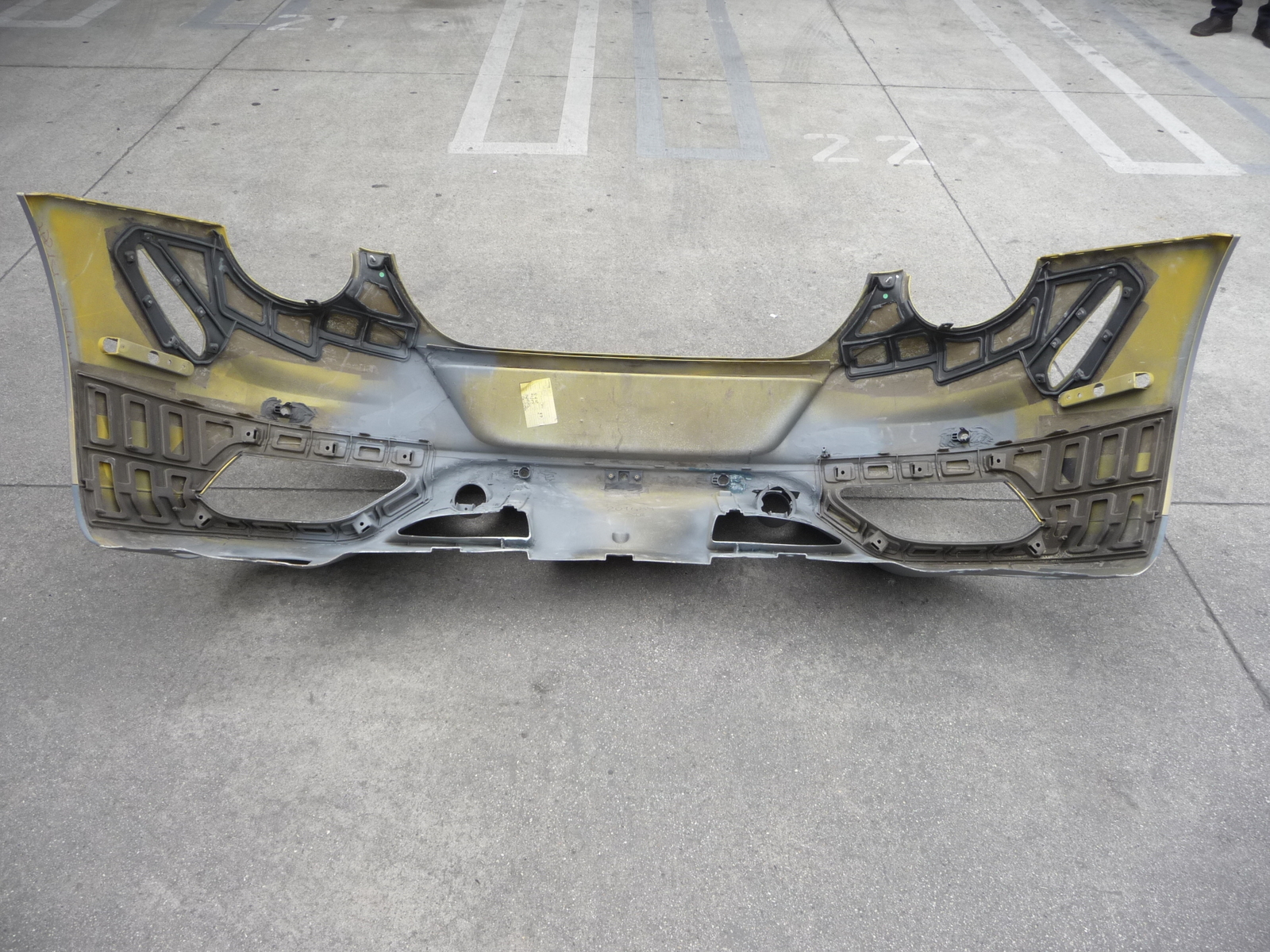 11 -16 Ferrari FF rear bumper with camera, park sensor version 84539210/ATD OE