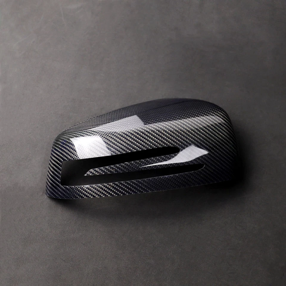 Tapa de espejo retrovisor de fibra de carbono real Fit Mercedes Benz W204 W176 W212 A45 C63 AMG Foto 3 de 4