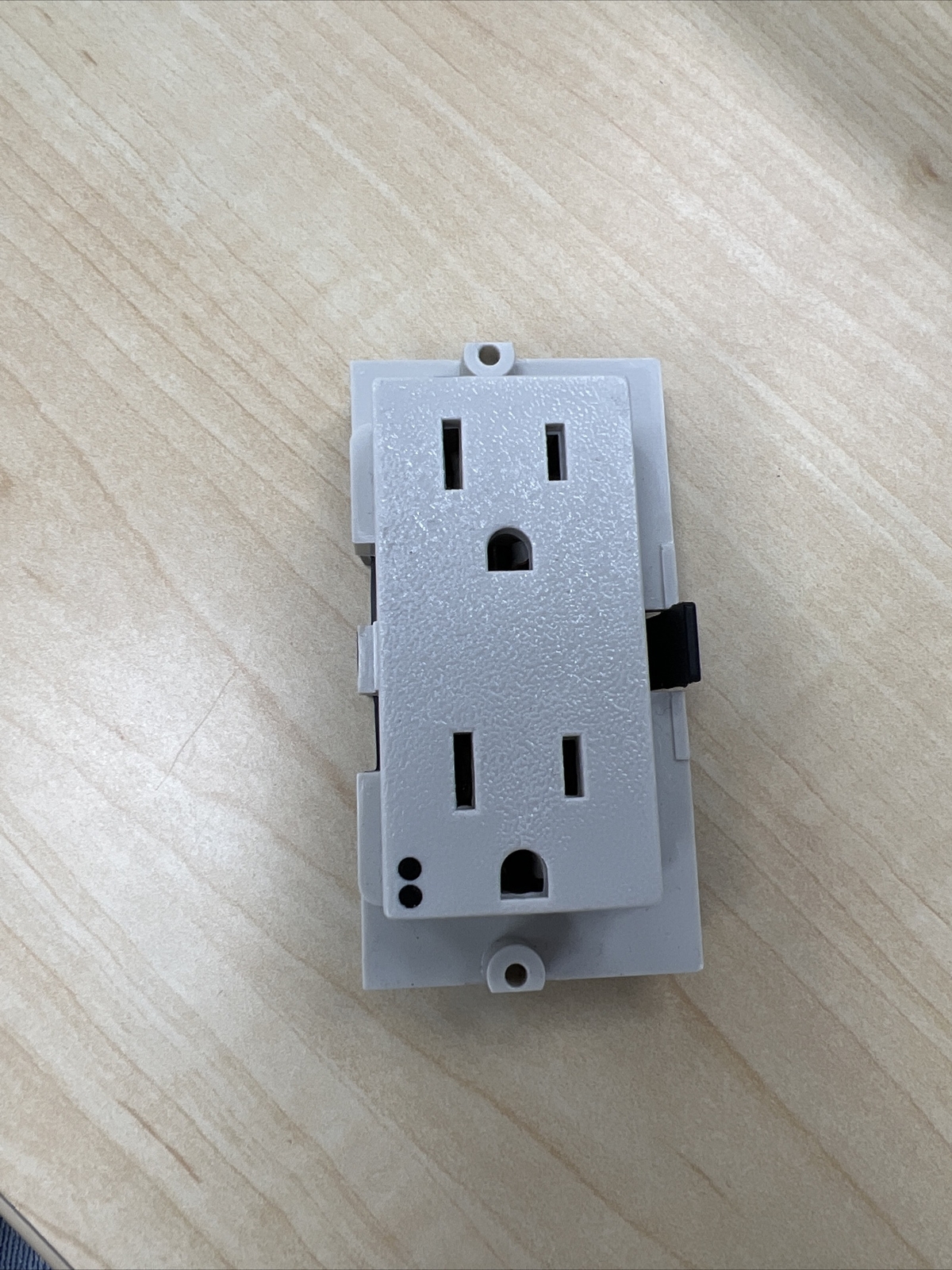 Steelcase 3 + 1 Power Outlet TS71SSX/TS72SSX/TS73SSX/TS74SGX (125 V; 15