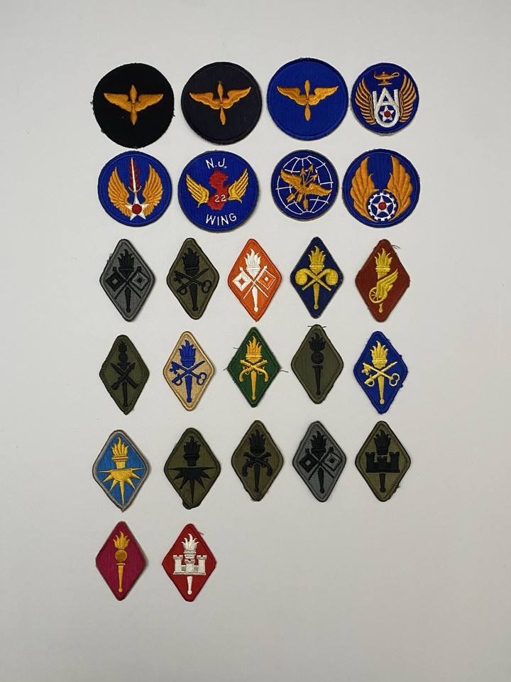 Massive Lot of 345 Vintage Military Air Force Navy Army Patches ...