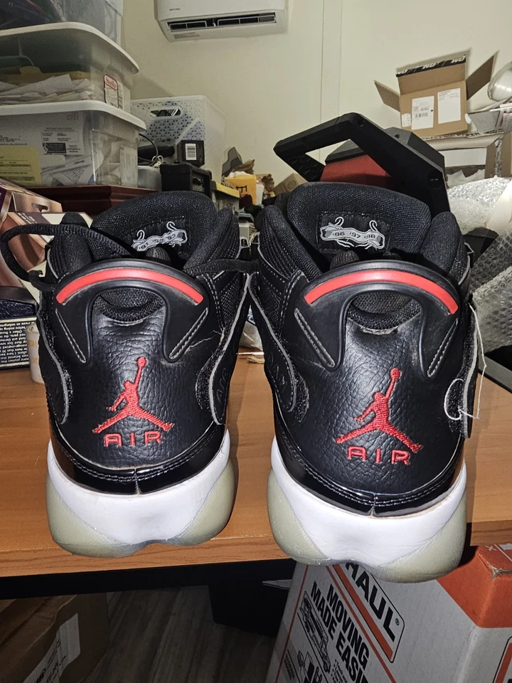 Talla 11 - Air Jordan 6 Anillos Negro Gimnasio Rojo Algunas Manchas Foto 3 de 4