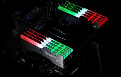 4713294223869 G.Skill Trident Z RGB 32GB Kit DDR4-4000 CL18