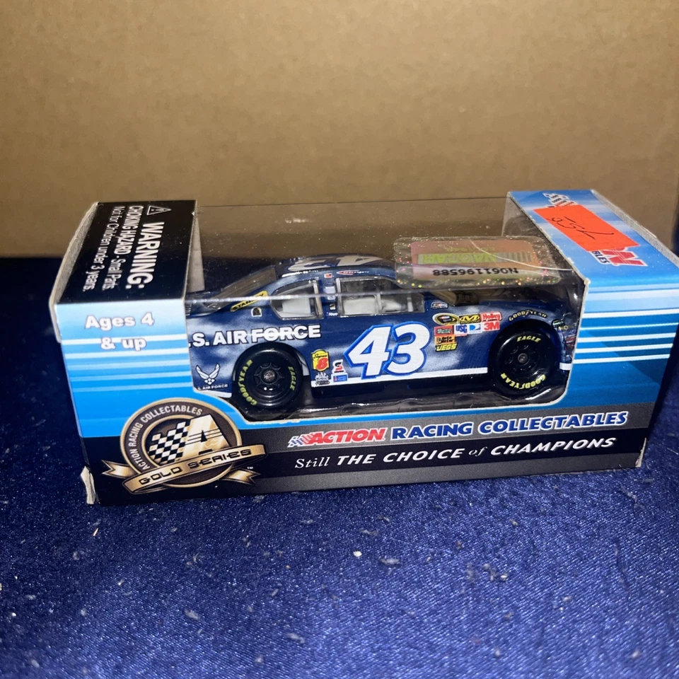 2011 A.J. Allmendinger #43 US Air Force Ford Fusion Action 1:64 - Image 2 of 3