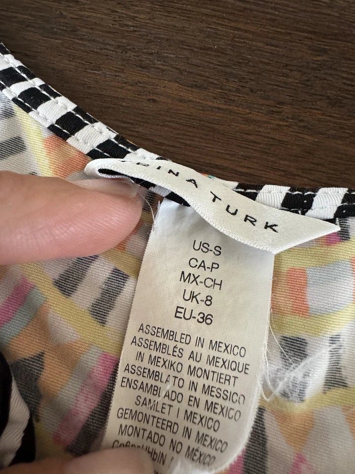 Vestido túnica de natación Trina Turk para mujer pequeño estampado geométrico múltiple Foto 4 de 4