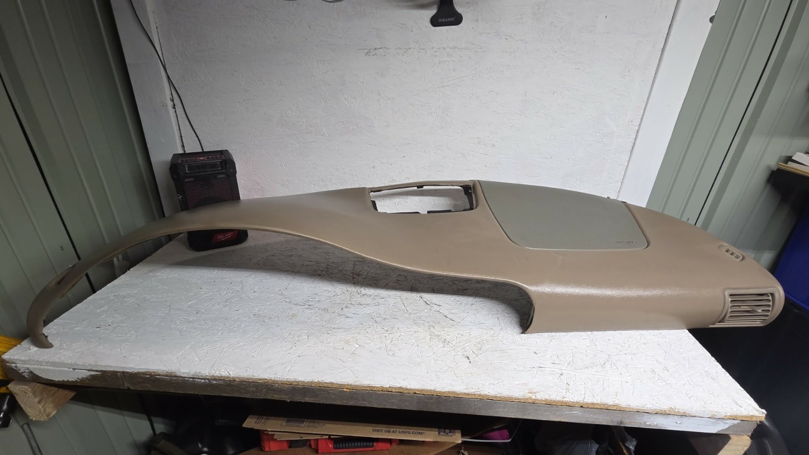 95-05 Chevy Cavalier Dash Pad Trim Tan OEM Read Description Not Perfect!