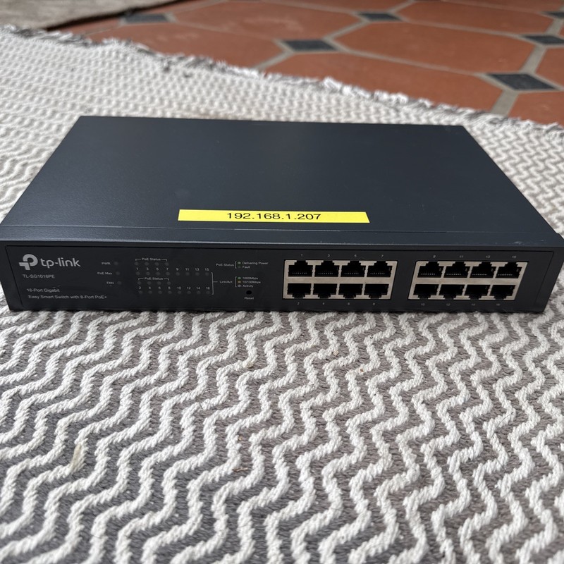 TP-LINK 16-Port Gigabit Easy Smart Ethernet PoE Switch (TL-SG1016PE)