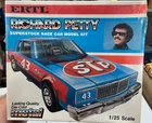 ERTL 8105 Richard Petty Chevy Caprice #43 STP 1:25 METAL BODY KIT FS