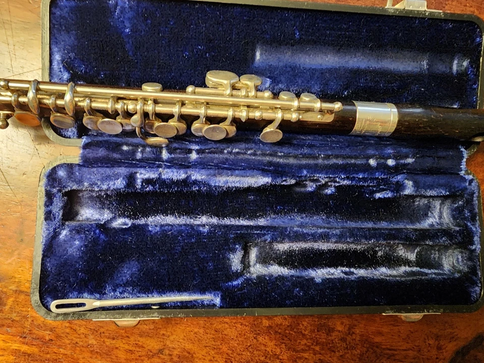 Flauta Piccolo Armstrong 308 de colección con estuche instrumento hecho en EE. UU. Foto 2 de 4