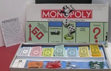 1997 HASBRO MonopolY REAL ESTATE GAME-100% COMPLETE SET MAN CAVE DECOR KIDS LOT