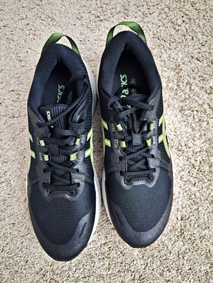 ASICS GEL-VENTURE 11 Herren Road Laufschuhe   Schwarz/Grün   Größe 43.5