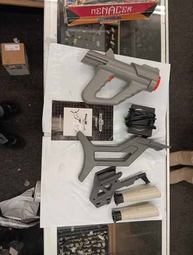 Sega Genesis Menacer Light Gun / Rifle w/ Manual & Original Box - UNTESTED!!