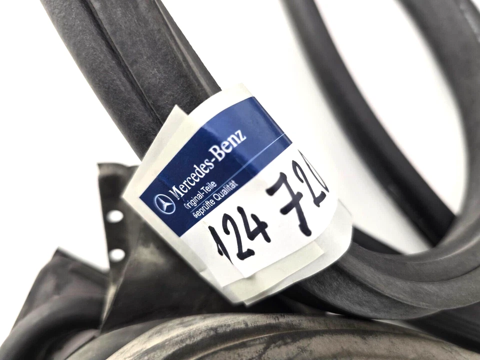 Nuevo de Lote Antiguo Original Mercedes Benz Sello Puerta Delantera L/R W124 Sedán 1986-1995 300E 400E 500 Foto 2 de 4