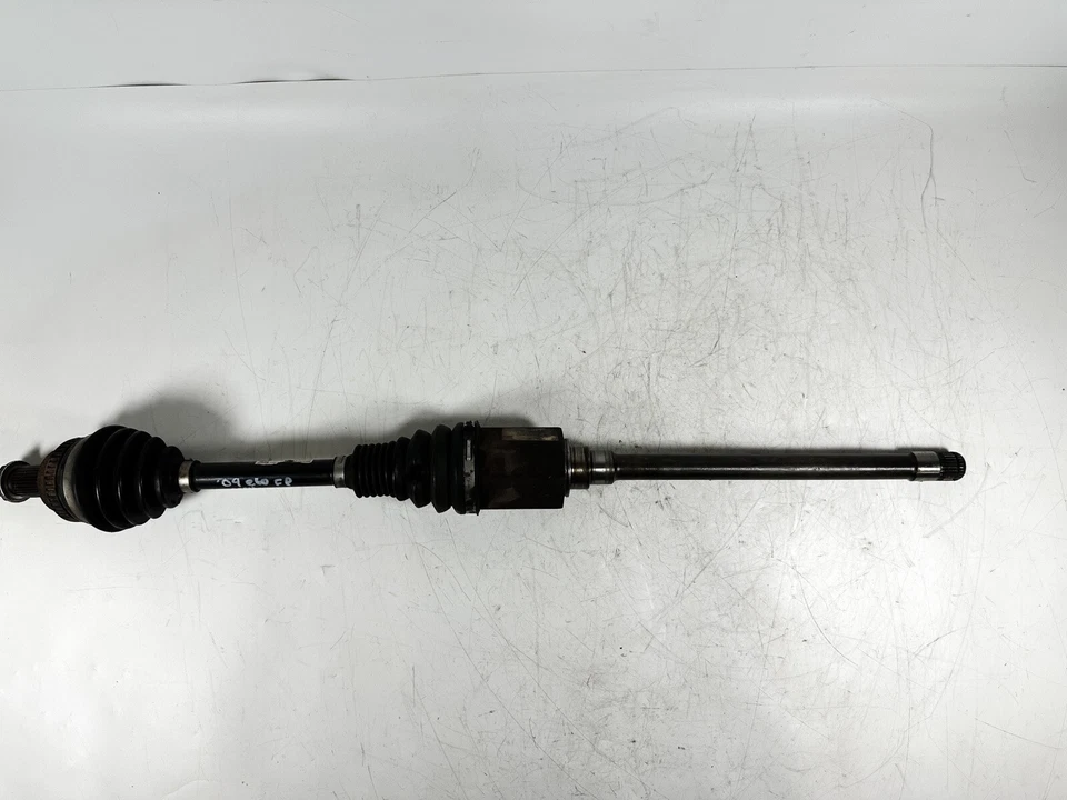 2008 - 2010 BMW 528Xi 535Xi E60 E61 eixo de transmissão dianteiro direito 7570269 - Imagem 2 de 4