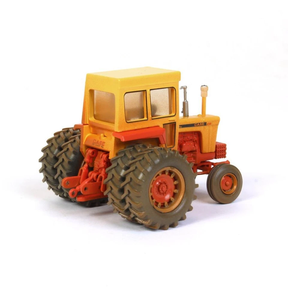 SpecCast Case 1030 DIRTY CHASE CAB Tractor with REAR Duals 1/64 Scale ZJD 1878 - Image 3 of 4