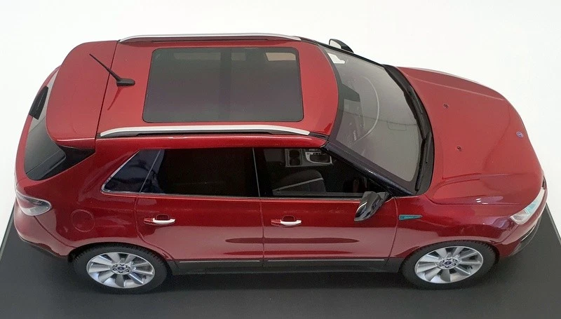DNA Collectibles 1/18 Scale 000032 - 2011 Saab 9 4 X - Crystal Red - Image 4 of 4