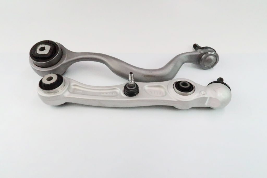 Rolls Royce Cullinan right lower control arms wishbone tension strut #1425