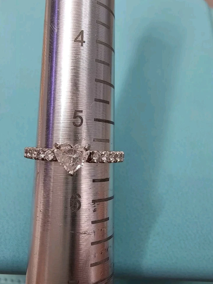 Anel de coração de diamante natural GIA - Imagem 2 de 4