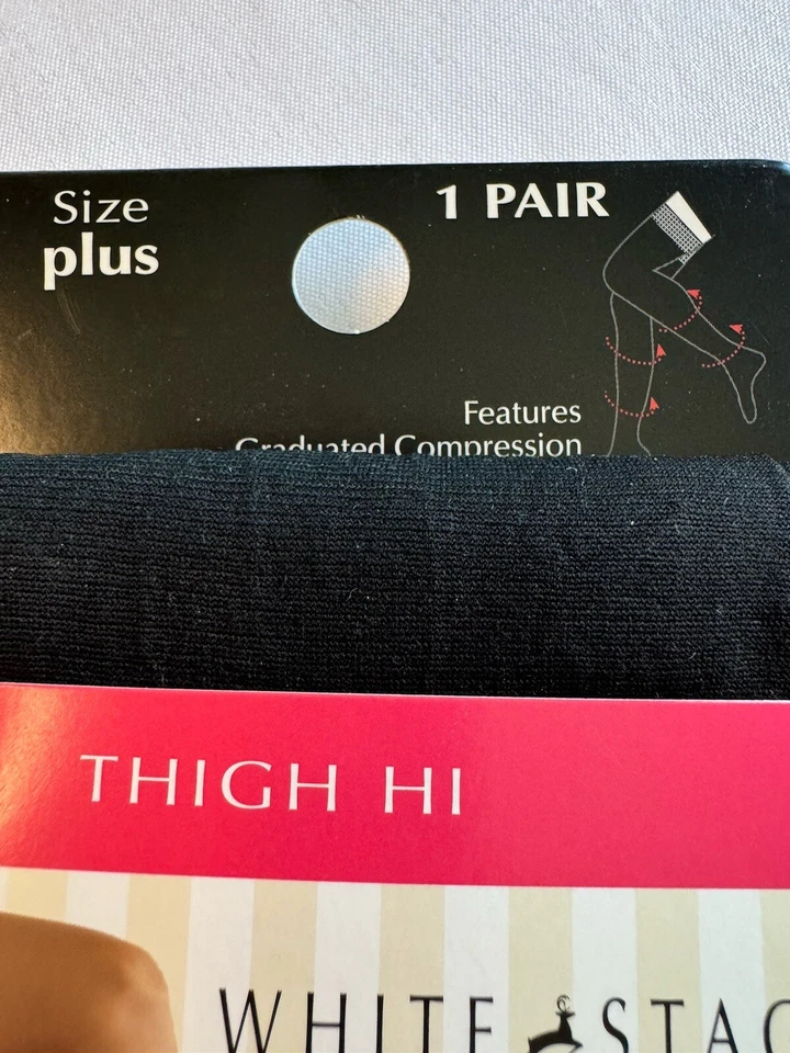 Top de encaje negro ciervo blanco de colección nuevo con etiquetas soporte verdadero hasta el muslo talla grande Foto 2 de 4