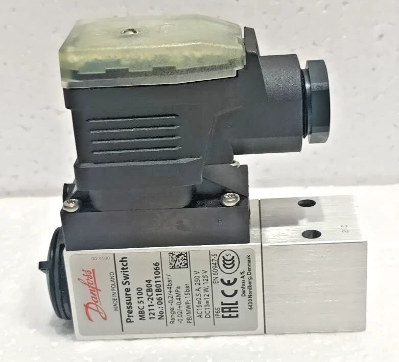 DANFOSS MBC5100 1211-2CB04 PRESSURE SWITCH 061B011066 -0.2/+4BAR/-0.02/+0.4MPa - Image 3 of 4
