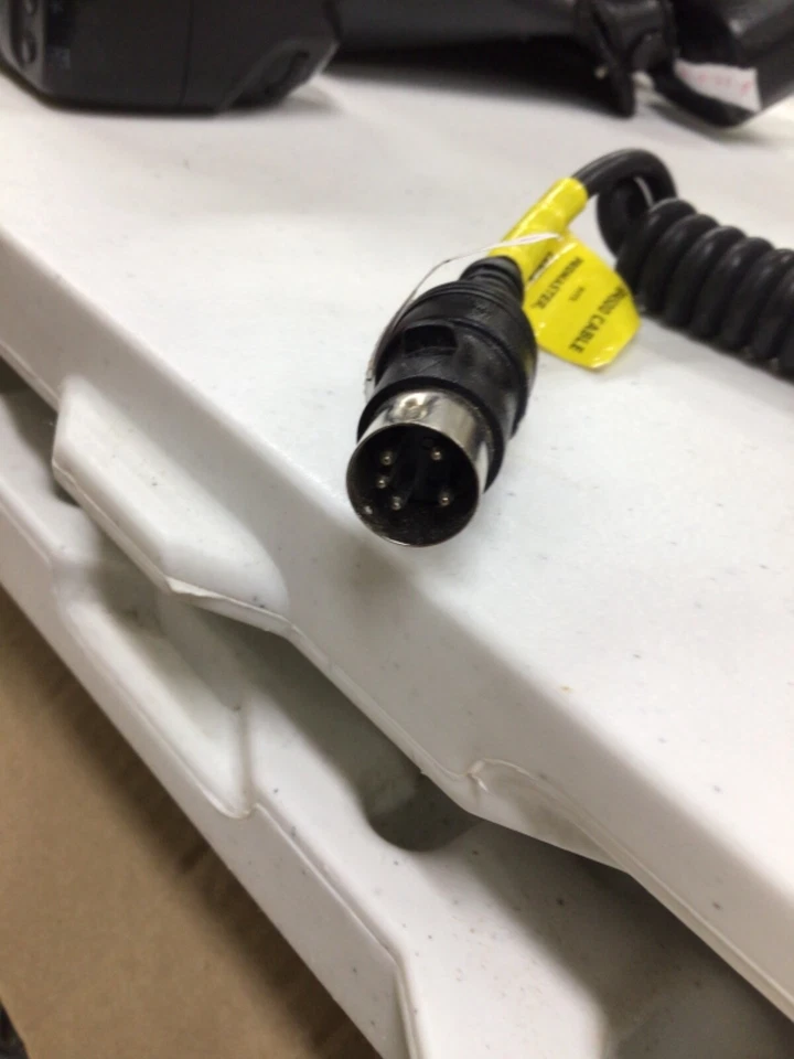 ProMaster FBP4500 Power Cable for Canon/ProMaster - Image 2 of 4