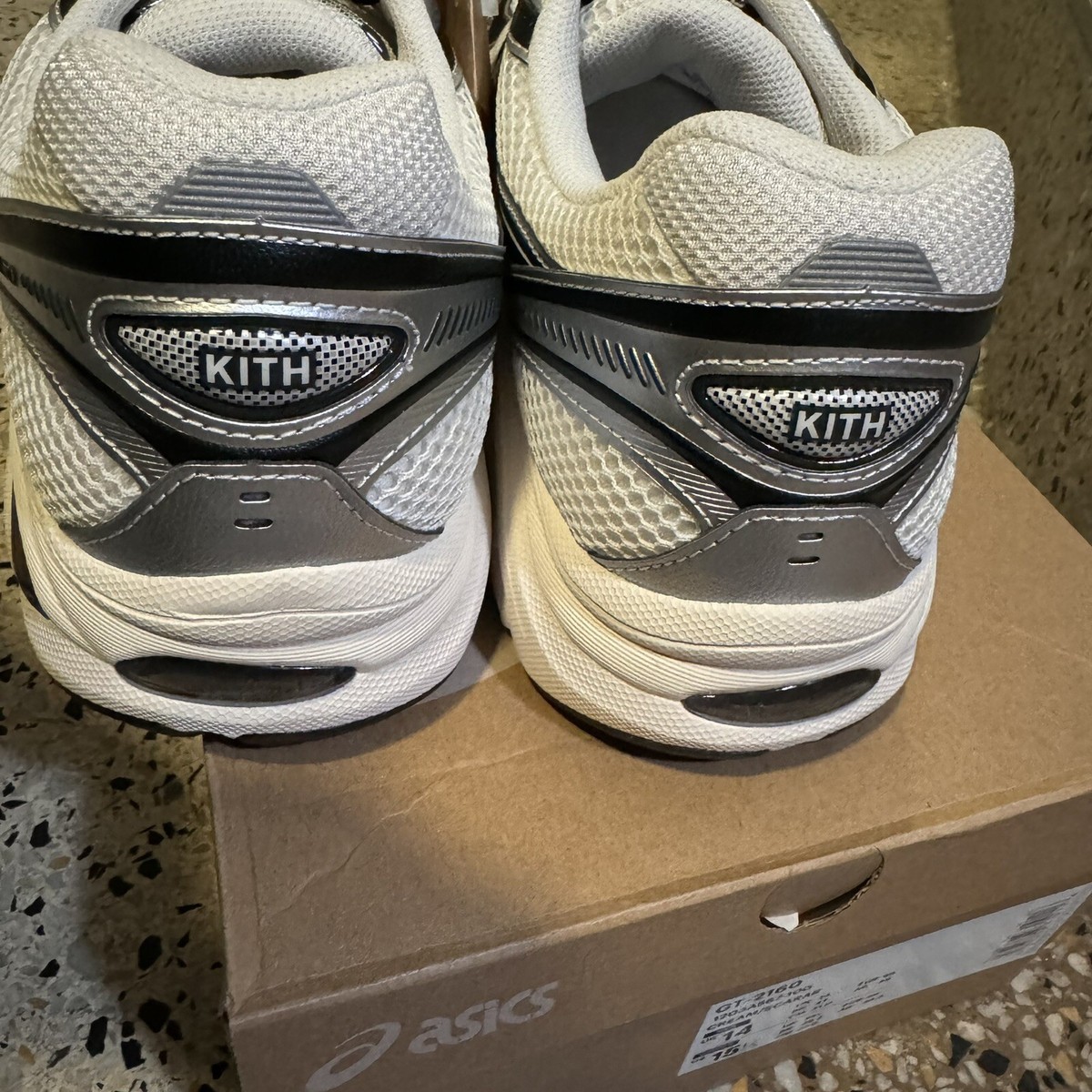 【新品未使用】Kith 新作　ジャージ Kith Works with Asics on Marvel Super Villains Collection