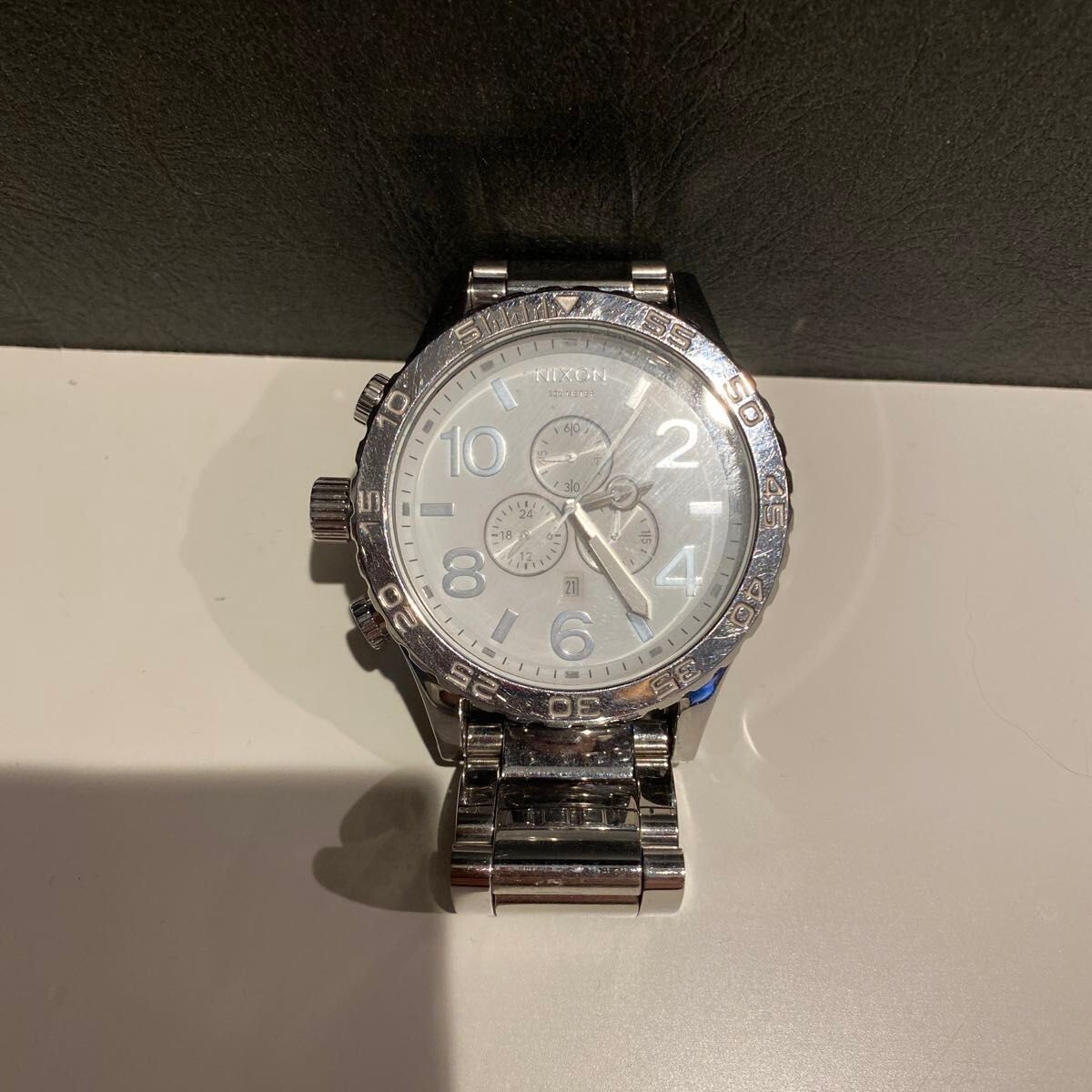 Genuine Nixon 51-30 Chrono High Polish Silver White Watch A083-488
