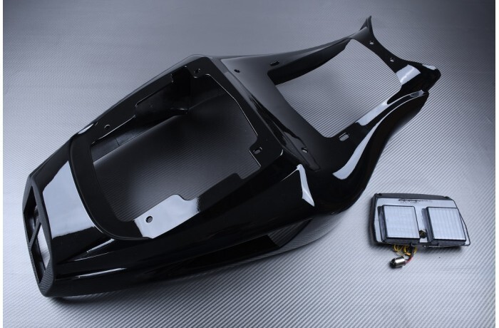 Carénage arrière noir pour Ducati 916 SBK 1995 finition Biposto et feu fumé