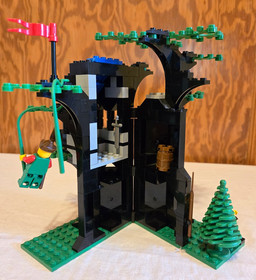 LEGO 6054  Forestmen's Hideout - Forest - complete 100% w/box & manual
