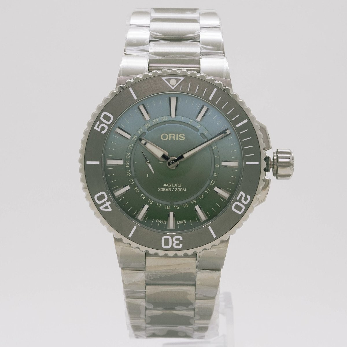 Oris Aquis Date Dat Watt Limited Edition 2 43.5mm Watch 01 743 7734 4197 Silver