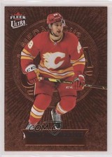 2021-22 Fleer Ultra Medallions Titian Achievement 22/75 Andrew Mangiapane 0nr3