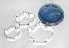 Decorative COOKIE CUTTERS TEA POTS R&M International Set of 3 Nesting in Tin