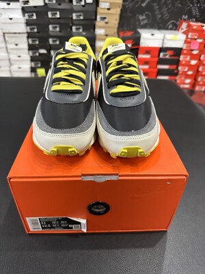 Size 11 Men's 12.5 Women's - Nike LD Waffle Sacai Undercover Black