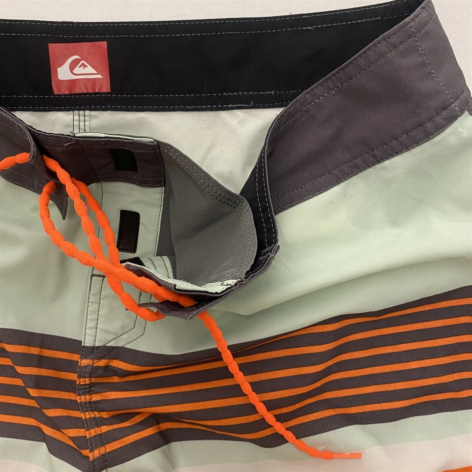 Boardshorts Quiksilver 38 x 9" bloque de color rayas como nuevo/naranja con corbata delantera Foto 3 de 4