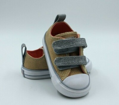 white converse kids size 4