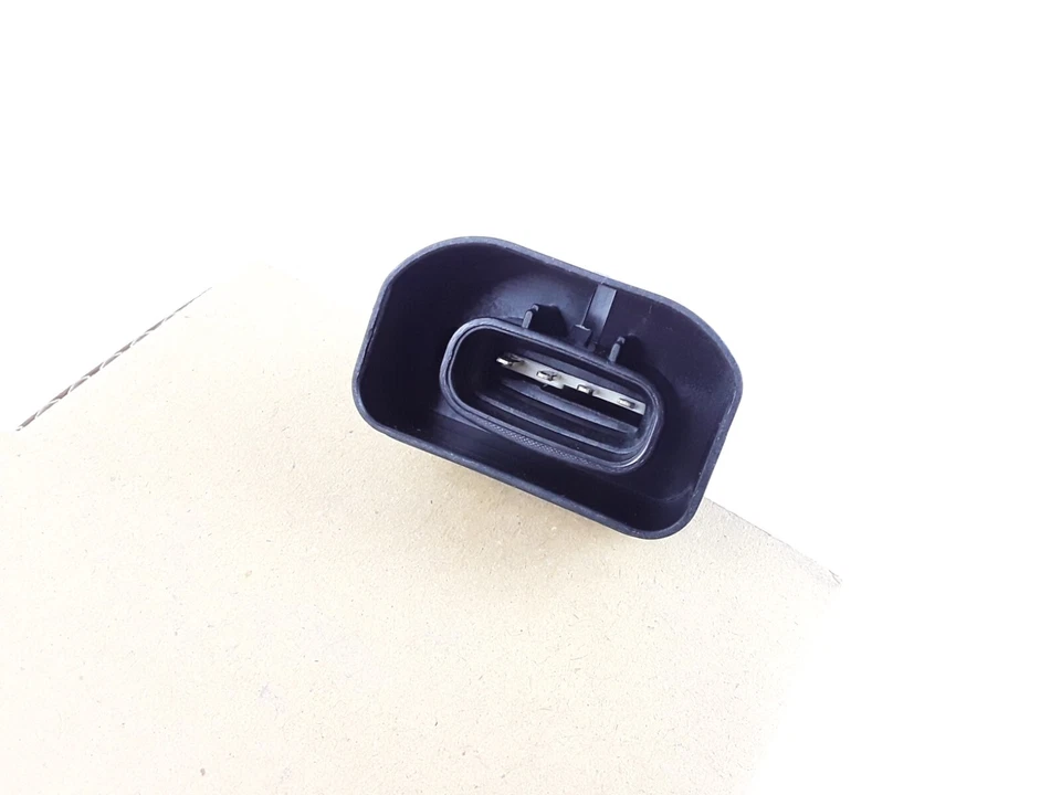 Motor actuador cerradura puerta trasera izquierda para Toyota Avalon 00-04, Sequoia 01-07 Dorman Foto 4 de 4