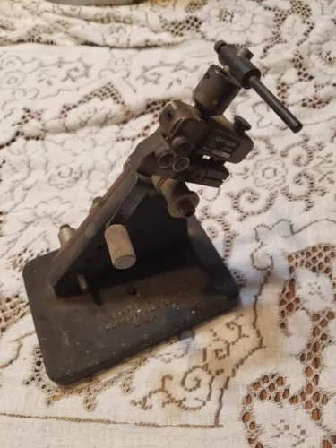 Johnson Tri Roll Gage Comparator Mod. C3 Model 2.