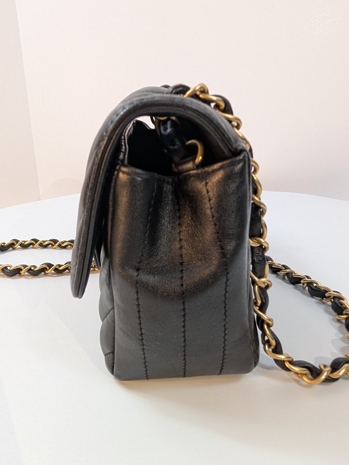 Chanel Black Classic Mini Chevron Quilted Lambskin Flap Bag image 7