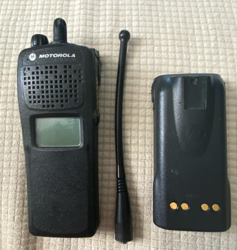 Motorola XTS2500 H46UCD9PW5BN AZ489FT5804 800mhz P25 Digital Radio Batt Antenna