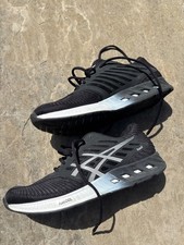 Asics Fuze running trainers - size EU39