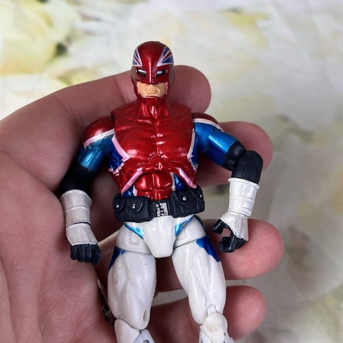 Marvel Captain America Action Figure Captain Britain 4” Toy 2010 - Picture 6 of 12