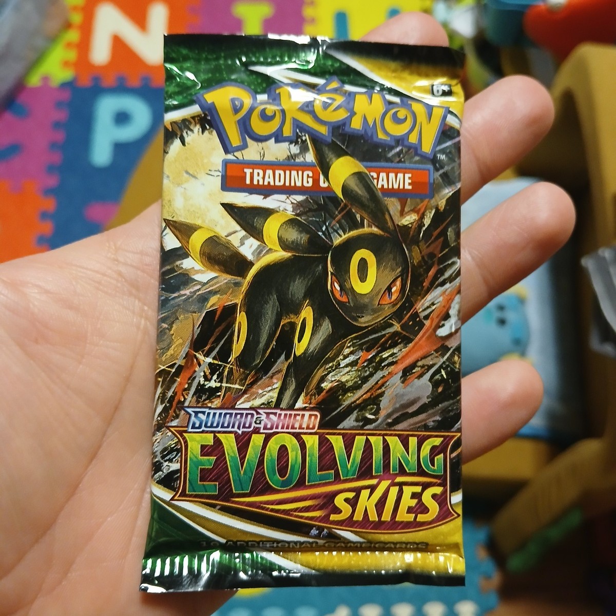 Nintendo Pokémon TCG Sword & Shield Evolving Skies Booster Pack