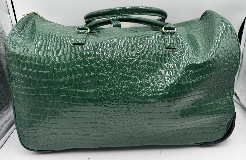 Samantha Brown Duffle Bag Green Crocodile Embossed Wheeled Weekender Travel Bag - Image 4 of 4
