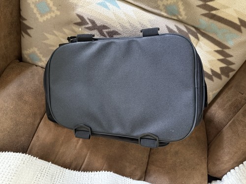 KEMIMOTO Motorcycle Tail Bag 18-22L Expandable Motorcycle Rear Rack Bag - Picture 5 of 6