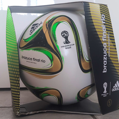 adidas Brazuca Final Rio FIFA World Cup Brasilien 2014 Fußball Größe 5 G84000
