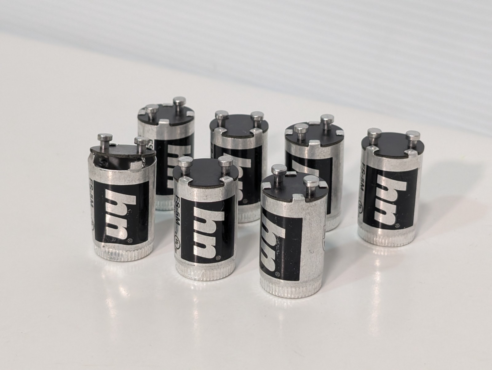 Lot of 7: Etlin-Daniels HN FS-5M automatic lamp starters, metal can, 4, 6, 8W