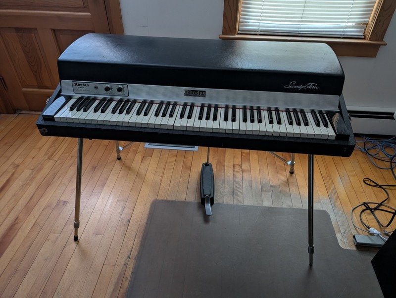 Fender Rhodes Electric Piano Mark I Stage 73 1979 Cracked Lid PICK UP ONLY 
