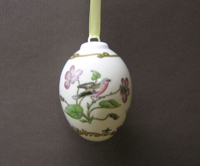 Hutschenreuther Porzellan Ei 1988 mit OVP ca. 5,5 cm