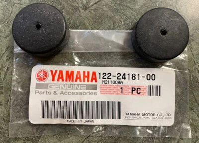 Yamaha Set Of Fuel Tank Fender Mount Damper DT80 GT80 DT100 OEM 122-24181-00-00 - Image 1 of 3