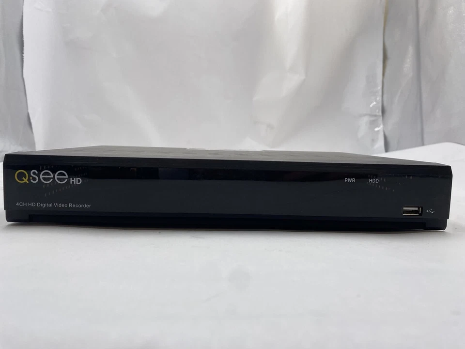 Q-SEE QR474-1 4 CHANNEL DIGITAL VIDEO RECORDER WITH 4 QRH880B Q-SEE HD CAMERAS - Image 3 of 4