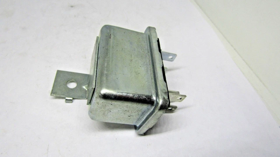 Relé de motor soplador HVAC Airtex 1R1300 Foto 3 de 4